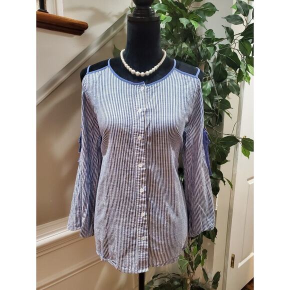 Very J Women Blue & White Cotton Round Neck Cold Shoulder Button Down Shirt L - Picture 1 of 13